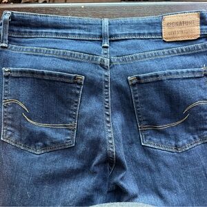 Signature Levi’s Strauss blue jeans. Like new..